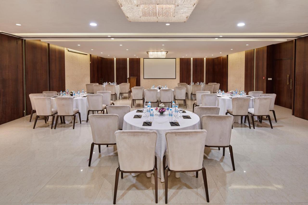 Goldfinch Hotel Мумбаї Екстер'єр фото