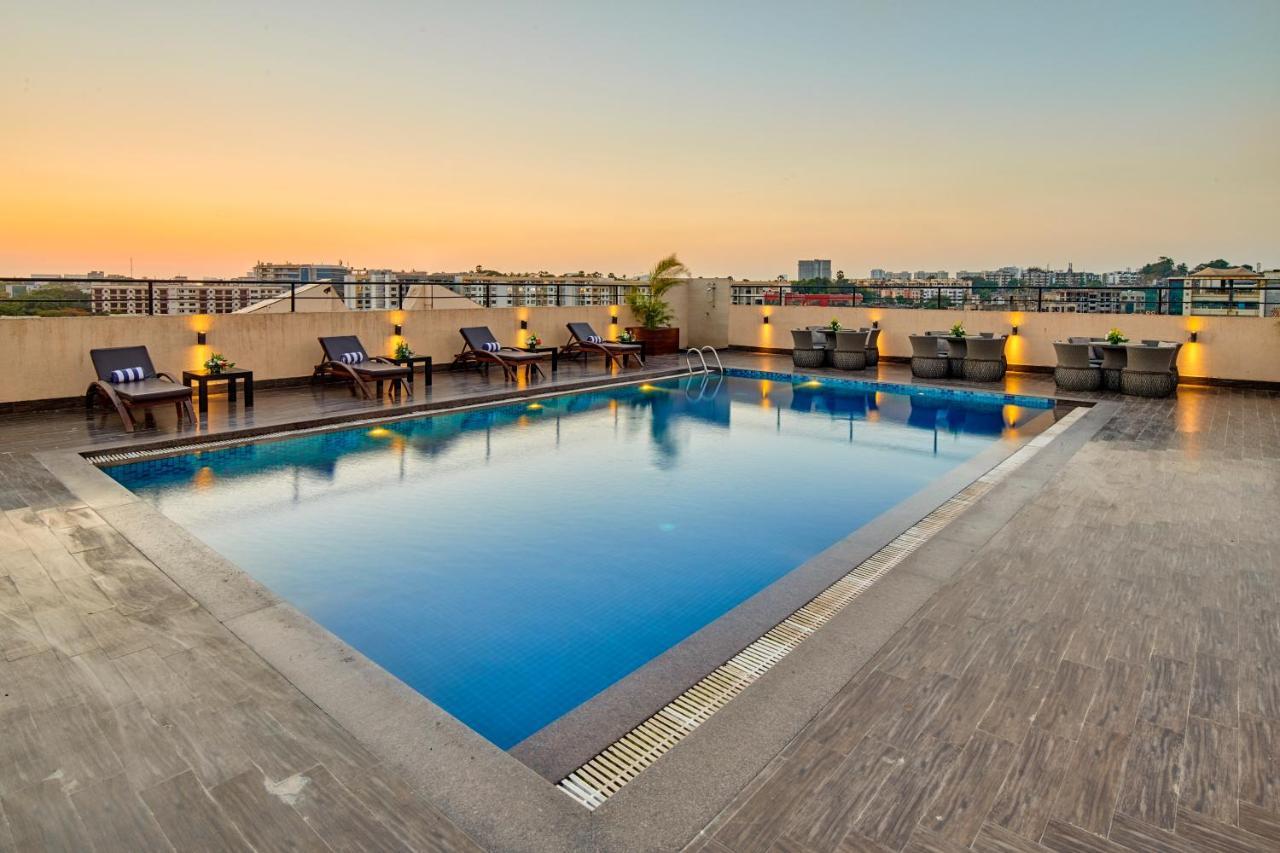 Goldfinch Hotel Мумбаї Екстер'єр фото