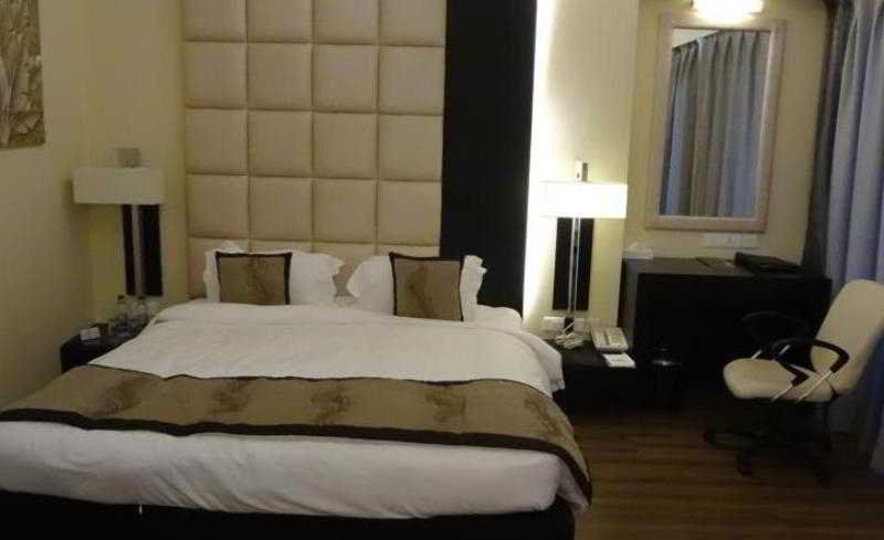 Goldfinch Hotel Мумбаї Екстер'єр фото