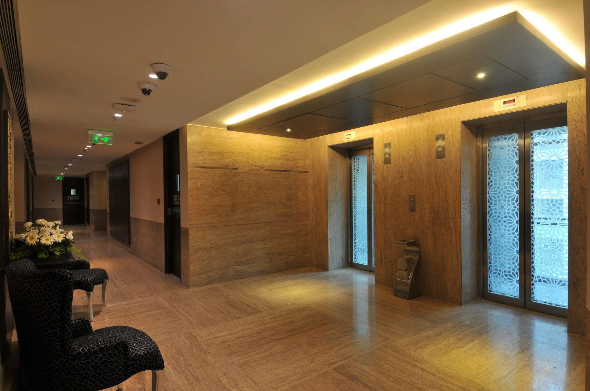 Goldfinch Hotel Мумбаї Екстер'єр фото
