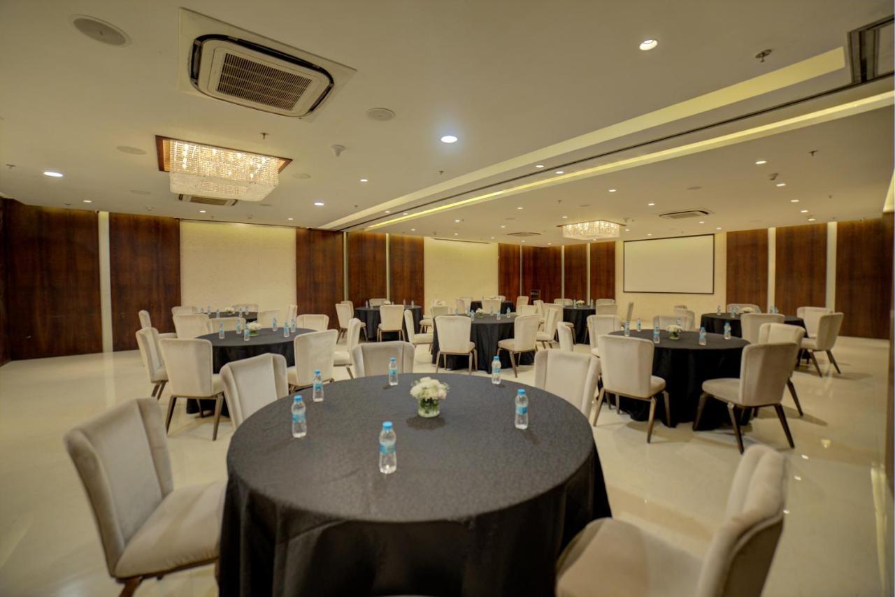 Goldfinch Hotel Мумбаї Екстер'єр фото